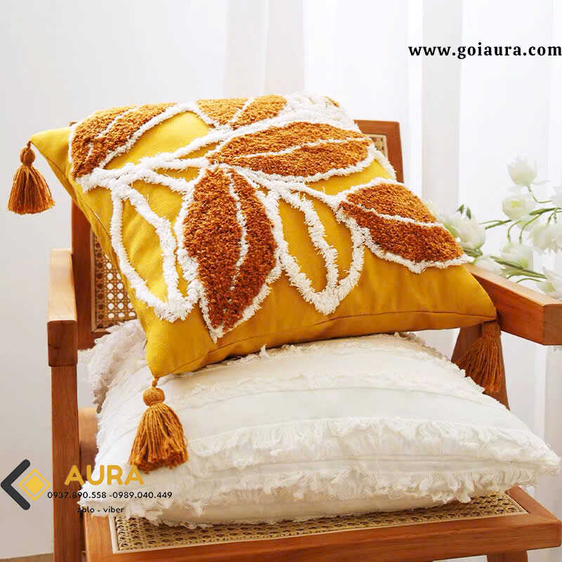 goi-sofa-chiec-la-mau-cam-dong-001